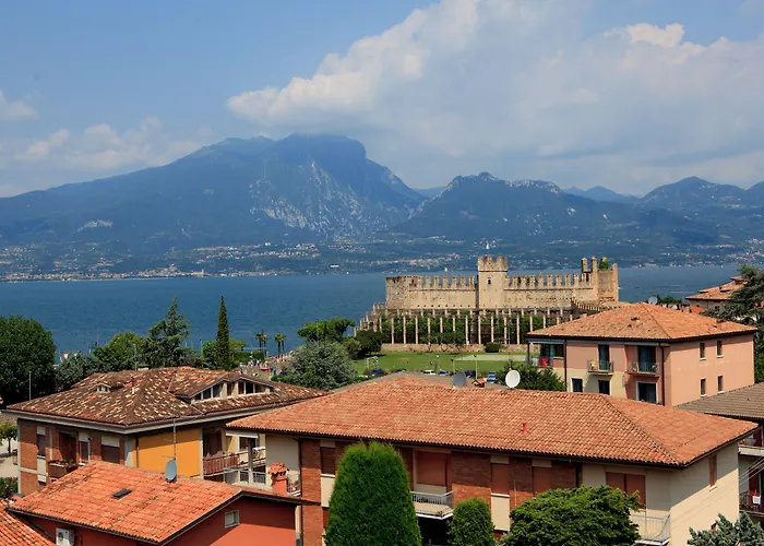 Pace Hotel Torri Del Benaco