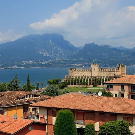 Pace Hotel Torri Del Benaco