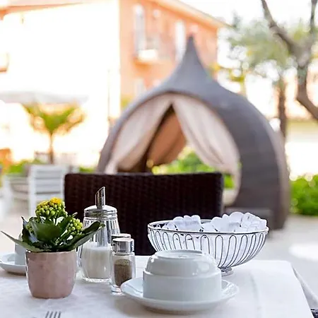 Pace Hotel 3*
