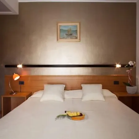 佩斯酒店 托里德尔贝纳科