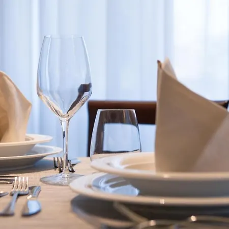 佩斯酒店 酒店 托里德尔贝纳科